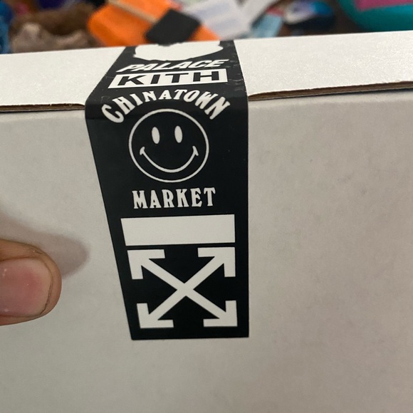 MSCHF X 10 in 1 - Picture 8 of 10